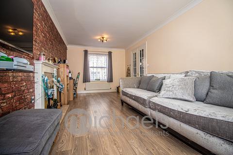 28 Hadfield Drive, Black Notley, Braintree, CM77 8XW
