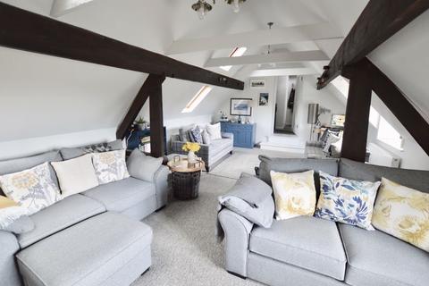 3 Hall Close, Empingham, Oakham, LE15 8PE