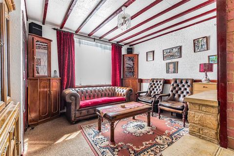 48 Barnstaple Road, Romford, RM3 7TH