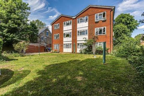 Flat 1, 20 Spencer Road, South Croydon, CR2 7EH
