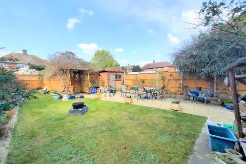 35 Bridlepath Way, Feltham, TW14 8AL