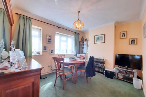 35 Bridlepath Way, Feltham, TW14 8AL