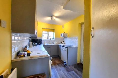 35 Bridlepath Way, Feltham, TW14 8AL