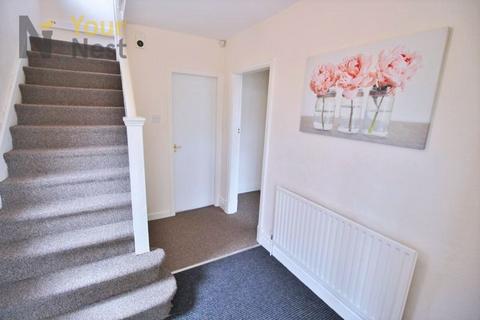 4 bedroom semi-detached house to rent, Headingley Mount, Headingley, Leeds, LS6 3JX