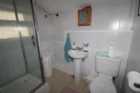 2 bedroom terraced house to rent - Huntly Grove, Peterborough
