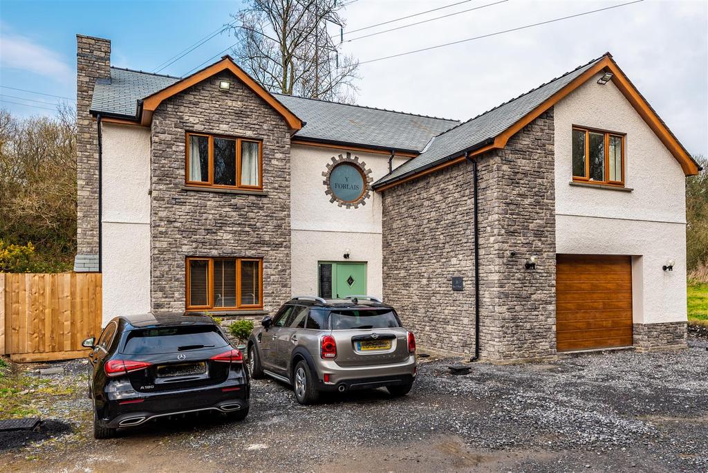 Swn Y Nant, Trimsaran, Kidwelly 4 bed detached house £500,000