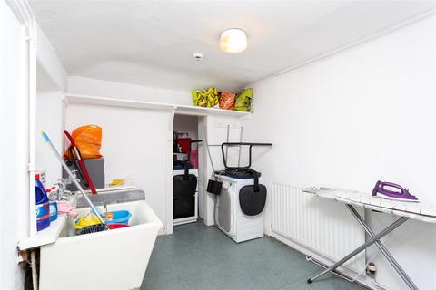 11 Springfield, Dundee, DD1 4JE