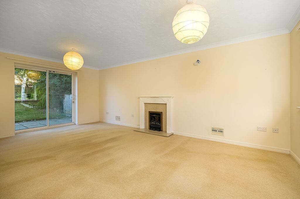 Lime Kiln Way, Salisbury 4 bed detached house £1,600 pcm (£369 pw)