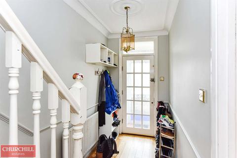 92 Gloucester Road, London, E17 6AF