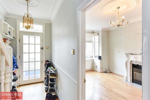 92 Gloucester Road, London, E17 6AF