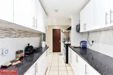 92 Gloucester Road, London, E17 6AF