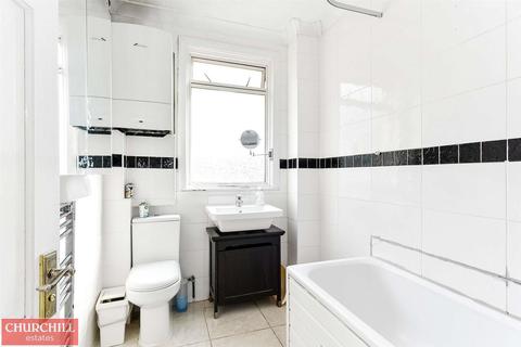 92 Gloucester Road, London, E17 6AF