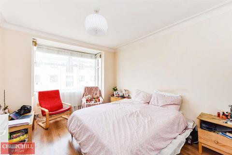 92 Gloucester Road, London, E17 6AF
