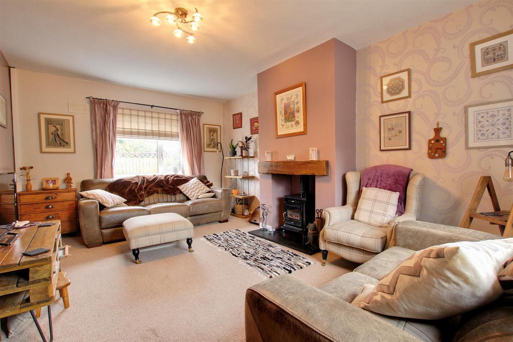 Admiral Walker Road, Beverley 4 bed end of terrace house £330,000