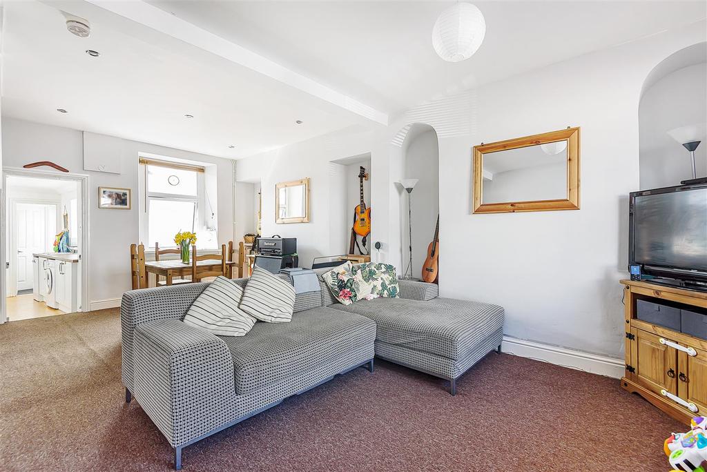 Caswell Street, Swansea 2 bed terraced house £165,000