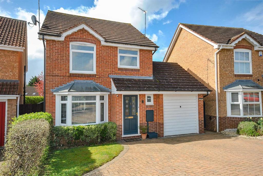 Crofters Close, East Hunsbury, Northampton 3 bed detached house £335,000
