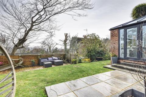 9 Beech Close, Bexhill-on-sea, TN39 4NW