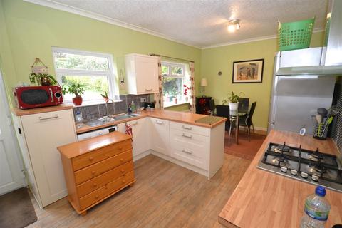 144 Allerton Road, Bradford, BD8 0AA