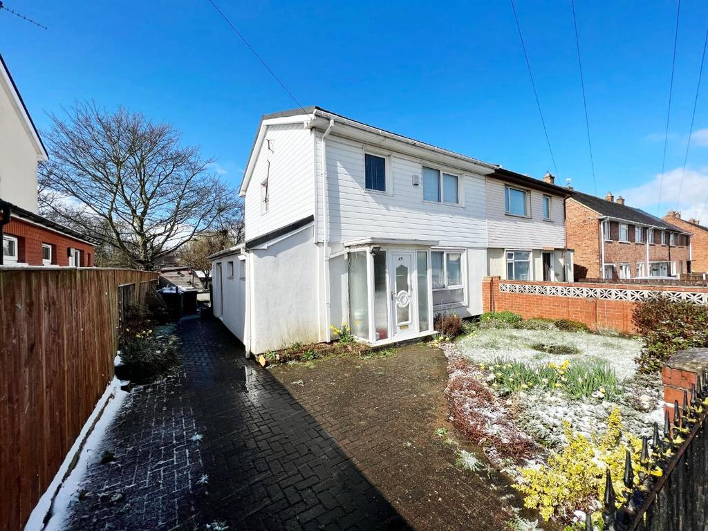 Deneside, Spennymoor 3 bed semidetached house £50,000