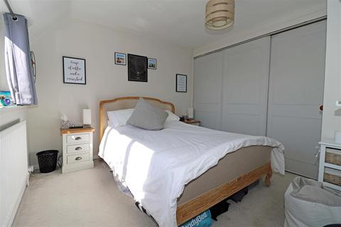 58 Montague Road, Warwick, CV34 5LJ