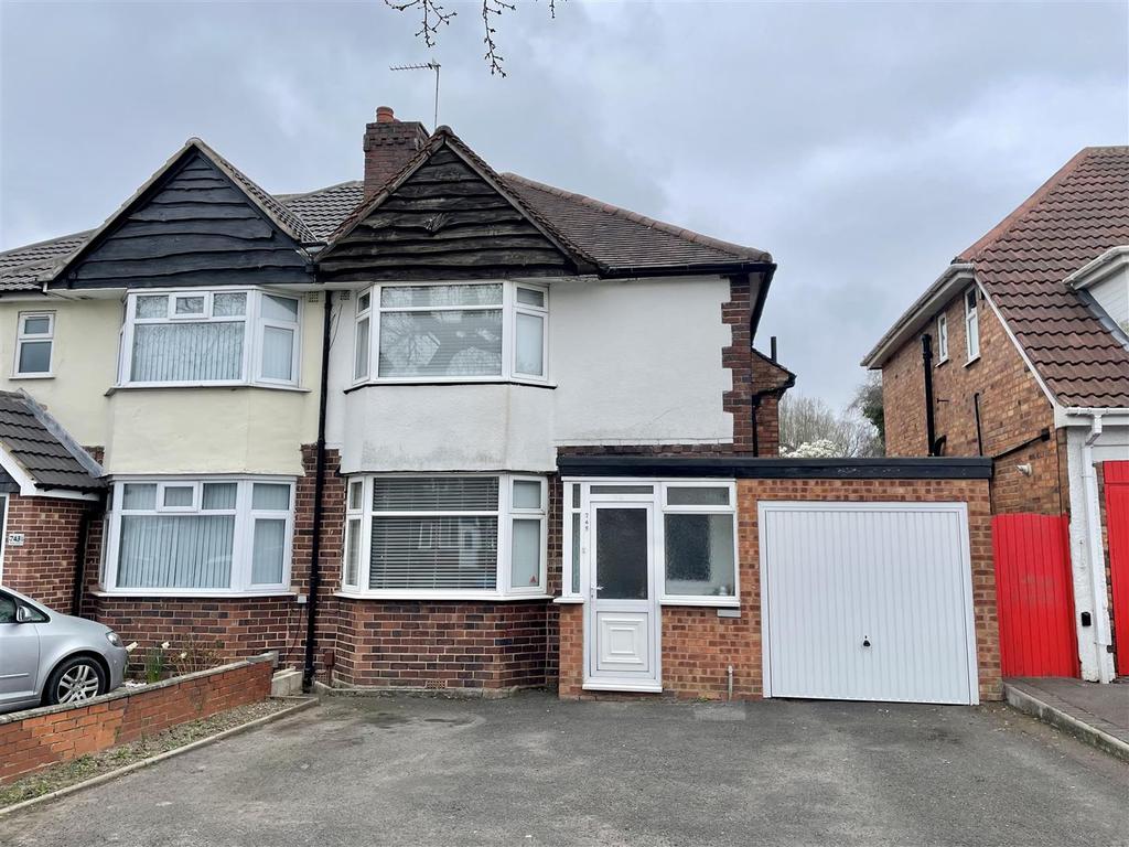 Shirley Road, Hall Green, Birmingham 3 bed semidetached house £325,000