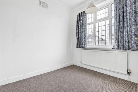 160 Seaforth Gardens, Epsom, KT19 0NW