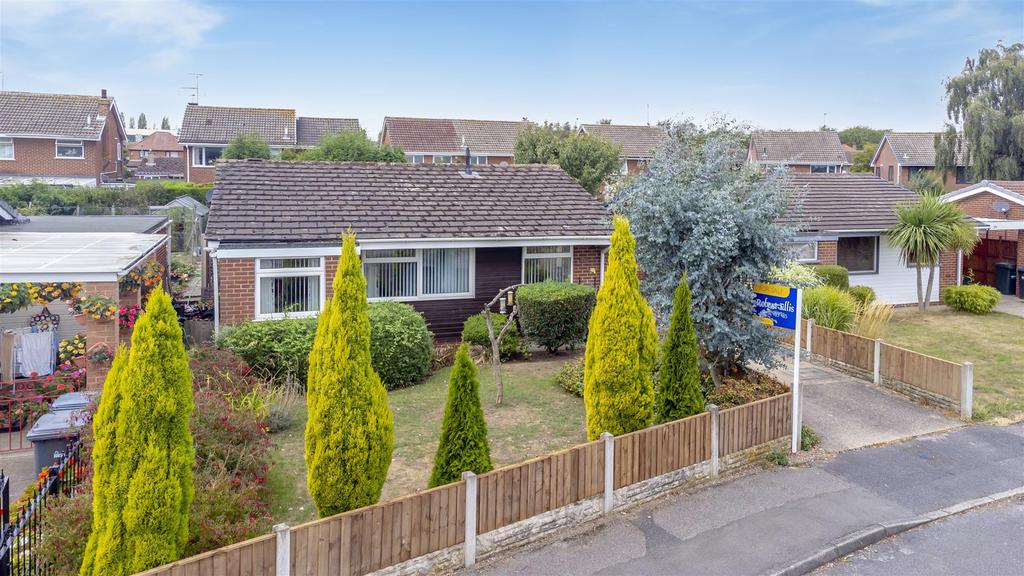 Broadfields, Calverton 3 bed detached bungalow £260,000