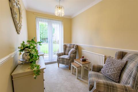 28 Broadfields, Calverton, Nottingham, NG14 6JP