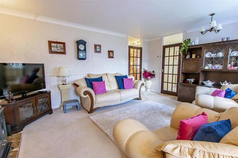 28 Broadfields, Calverton, Nottingham, NG14 6JP