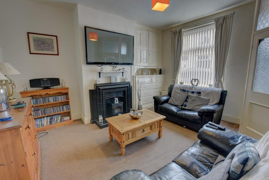 Townley Street, Briercliffe, Burnley 2 bed terraced house £80,000