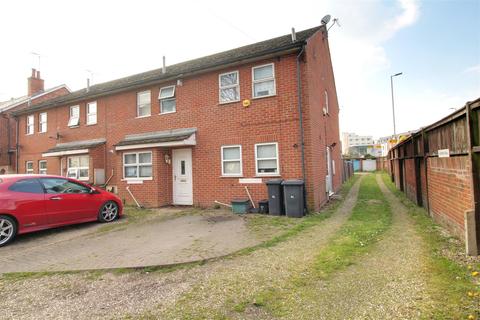 39 Weston Road, Gloucester, GL1 5AU