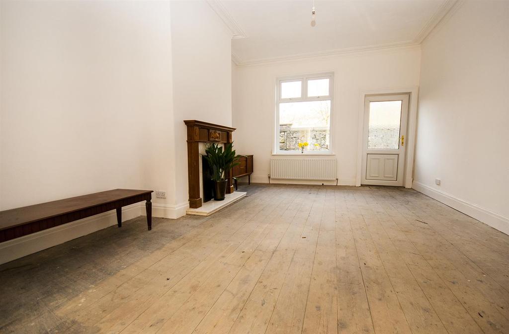 Eliza Street, Ramsbottom, Bury 4 bed end of terrace house £250,000
