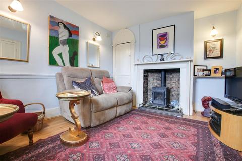 85 Chase Side, Enfield, EN2 6NL