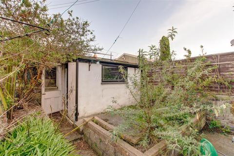 21 Beda Road, Cardiff, CF5 1LX