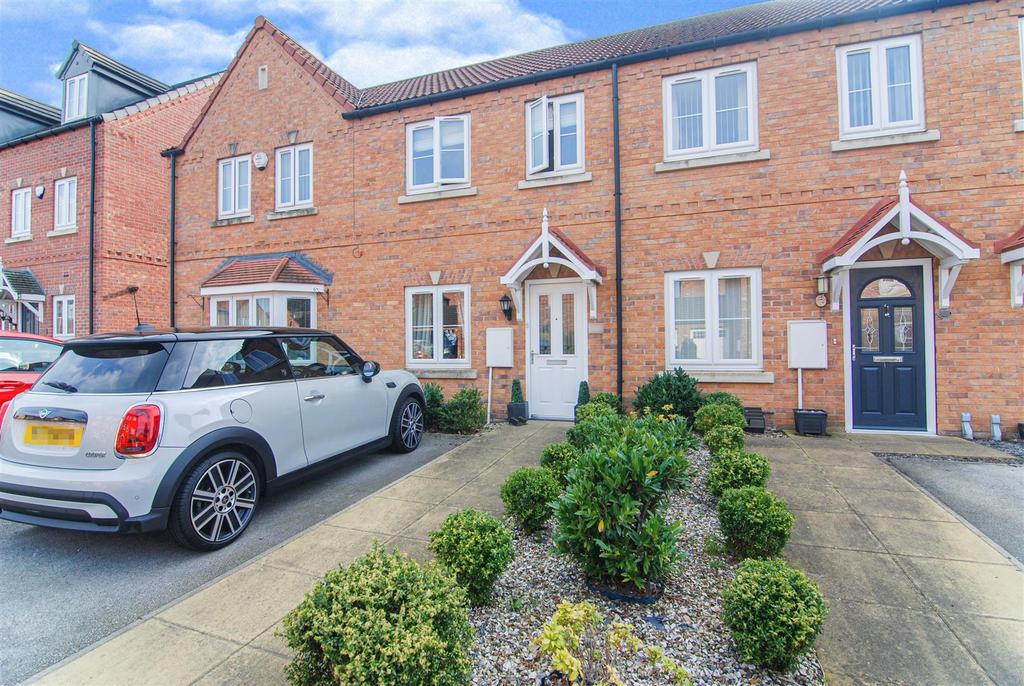 Bellscroft, Wombwell, Barnsley 2 bed townhouse £140,000