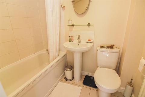 52 Bellscroft, Wombwell, Barnsley, S73 0UZ