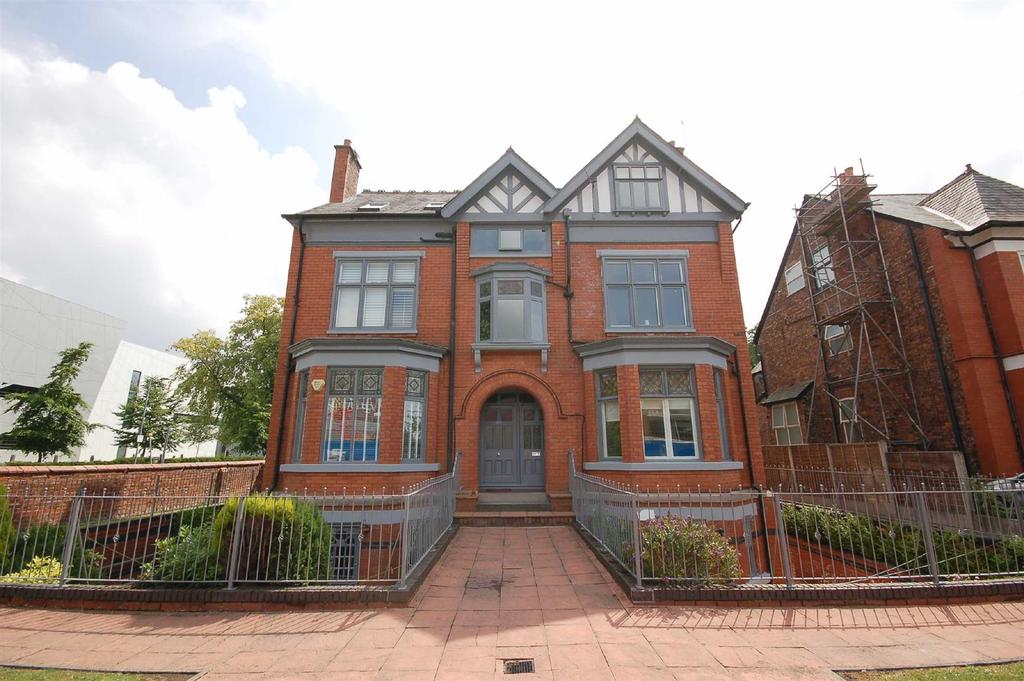 557 Wilmslow Road, Didsbury 2 bed flat £975 pcm (£225 pw)