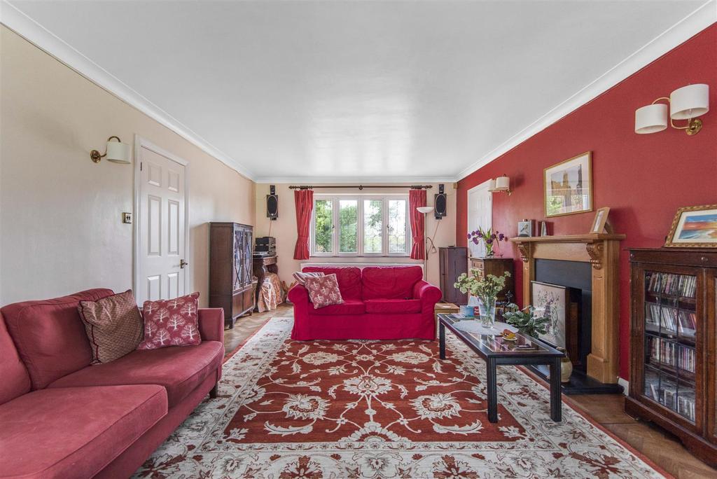Old Bath Road, Sonning, Reading 5 bed detached house £1,250,000