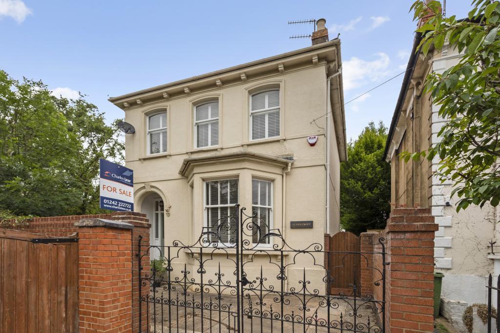 St. Anne's Road, Cheltenham 4 bed detached house for sale £875,000