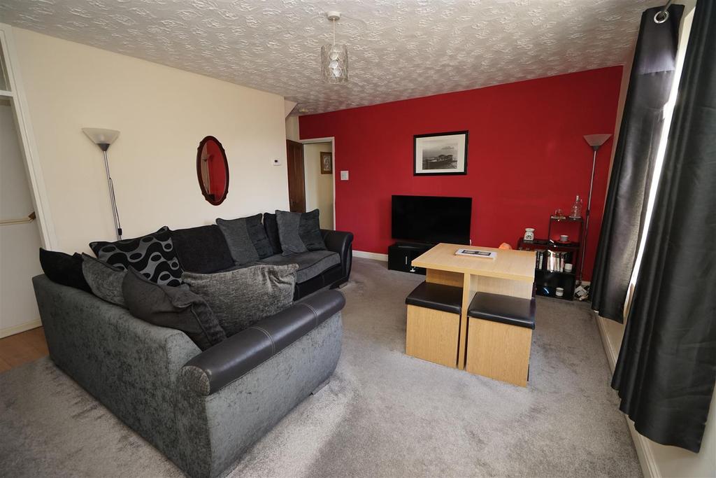 Scot Lane, Blackrod, Bolton 3 bed terraced house £200,000