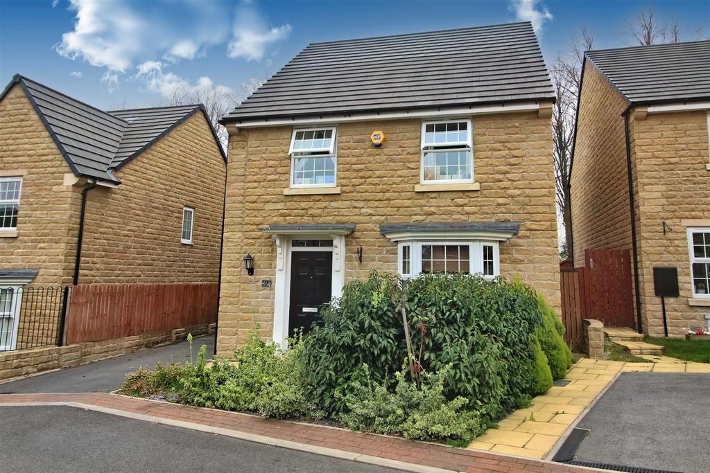 Sycamore Croft, Skelmanthorpe, Huddersfield HD8 9UX 4 bed detached