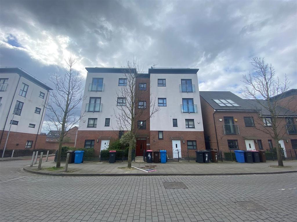 151 Broughton Lane, New Broughton 1 bed flat £675 pcm (£156 pw)