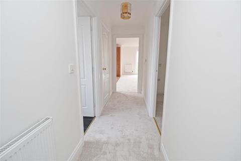 50 Darwin Close, Medbourne, Milton Keynes, MK5 6FF