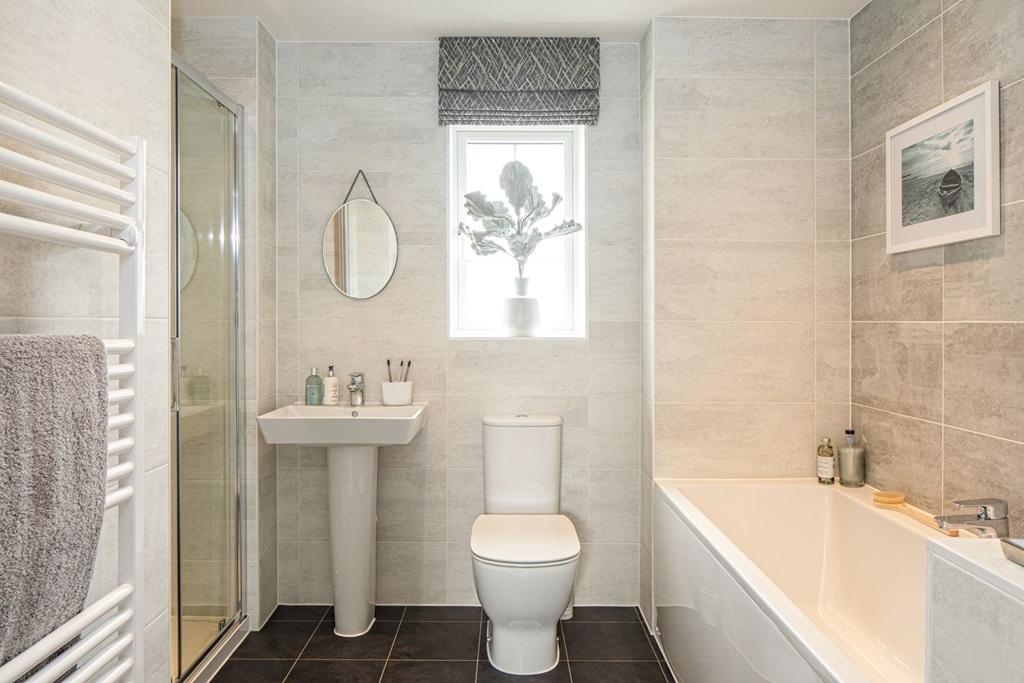 Corinthian Place Henley Family bathroom