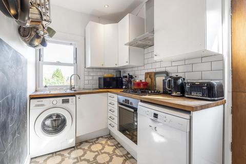 3a Rubens Street, London, SE6 4DH