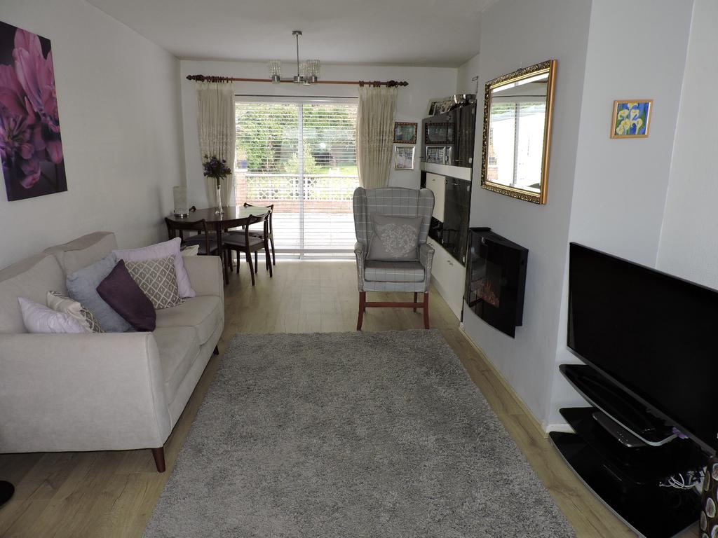 James Griffiths Road, Pontamman... 3 bed detached house £250,000