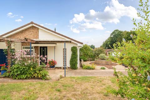 2 bedroom bungalow for sale, Marina Way, Tiverton, Devon, EX16