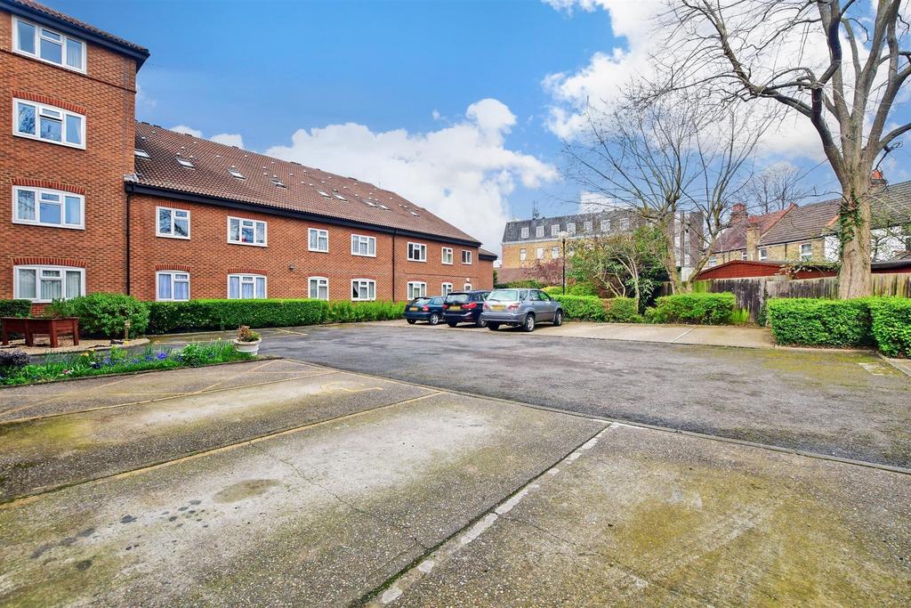 Driveway/Parking
