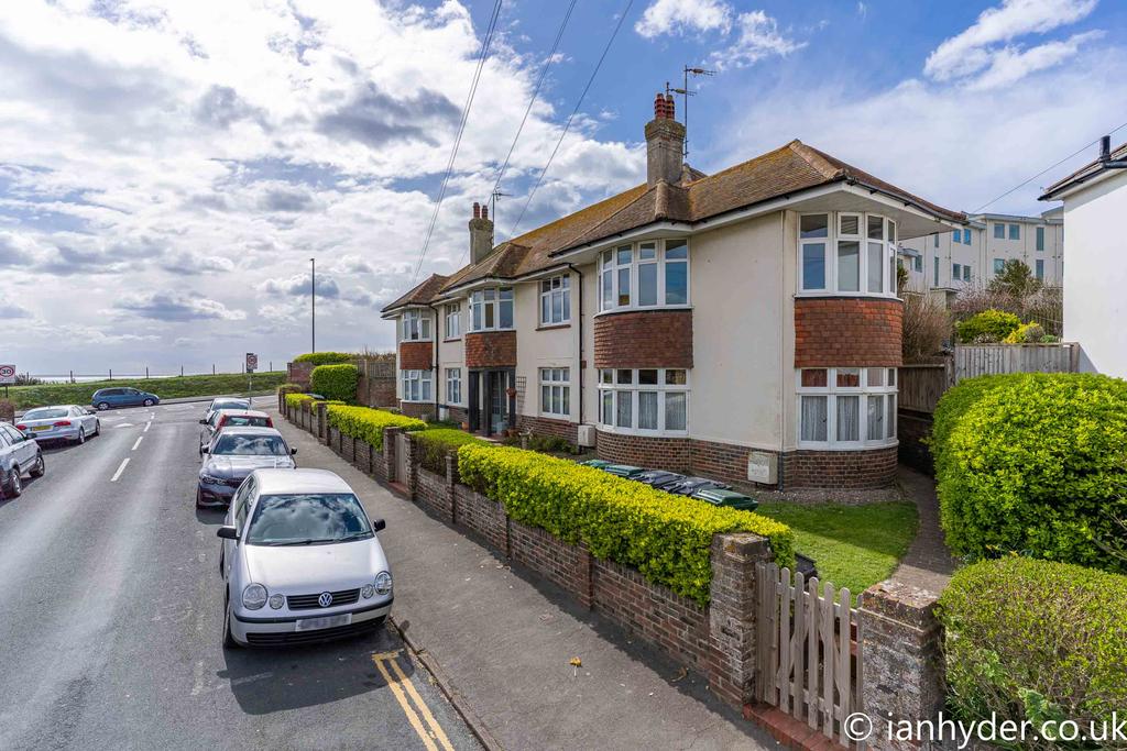 Park Road, Rottingdean BN2 2 bed apartment £395,000