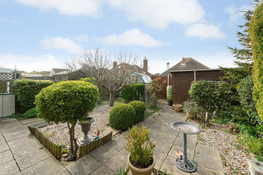 Albany Drive, Herne Bay, Kent 2 bed semidetached bungalow £325,000